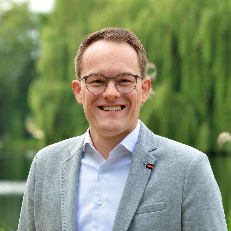  Denis Gescher